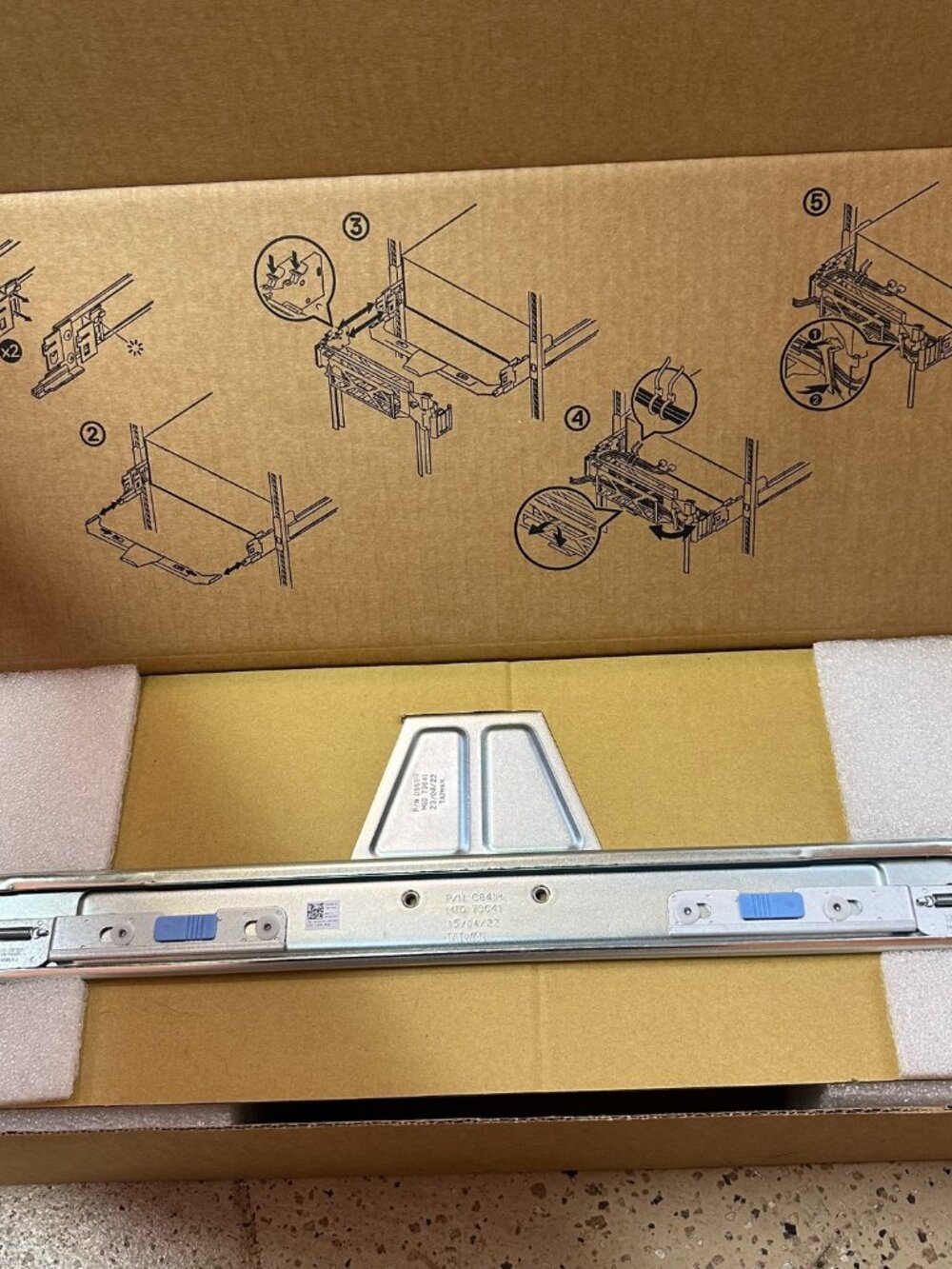 Dell 0CCY3K 2U Cable Management Arm Kit PowerEdge R720 R730 R740 CMA - Picture 2 of 2